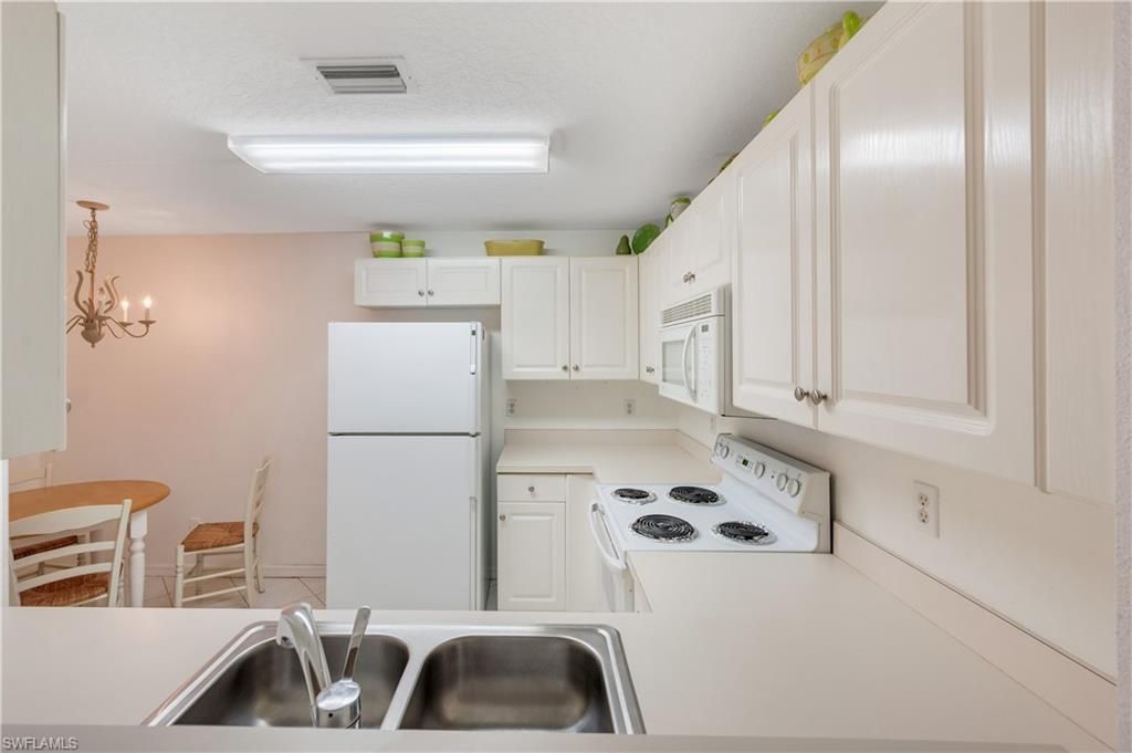 2555 Aspen Creek Ln, Unit 102, Naples, FL 34119 Photo
