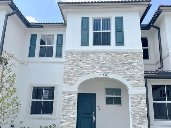 12432 NW 23rd Ct, Miami, FL 33167