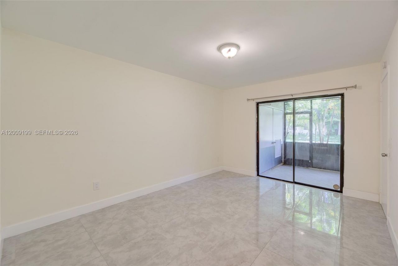 20160 NE 3rd Ct , Unit 3, Miami, FL 33179 Photo