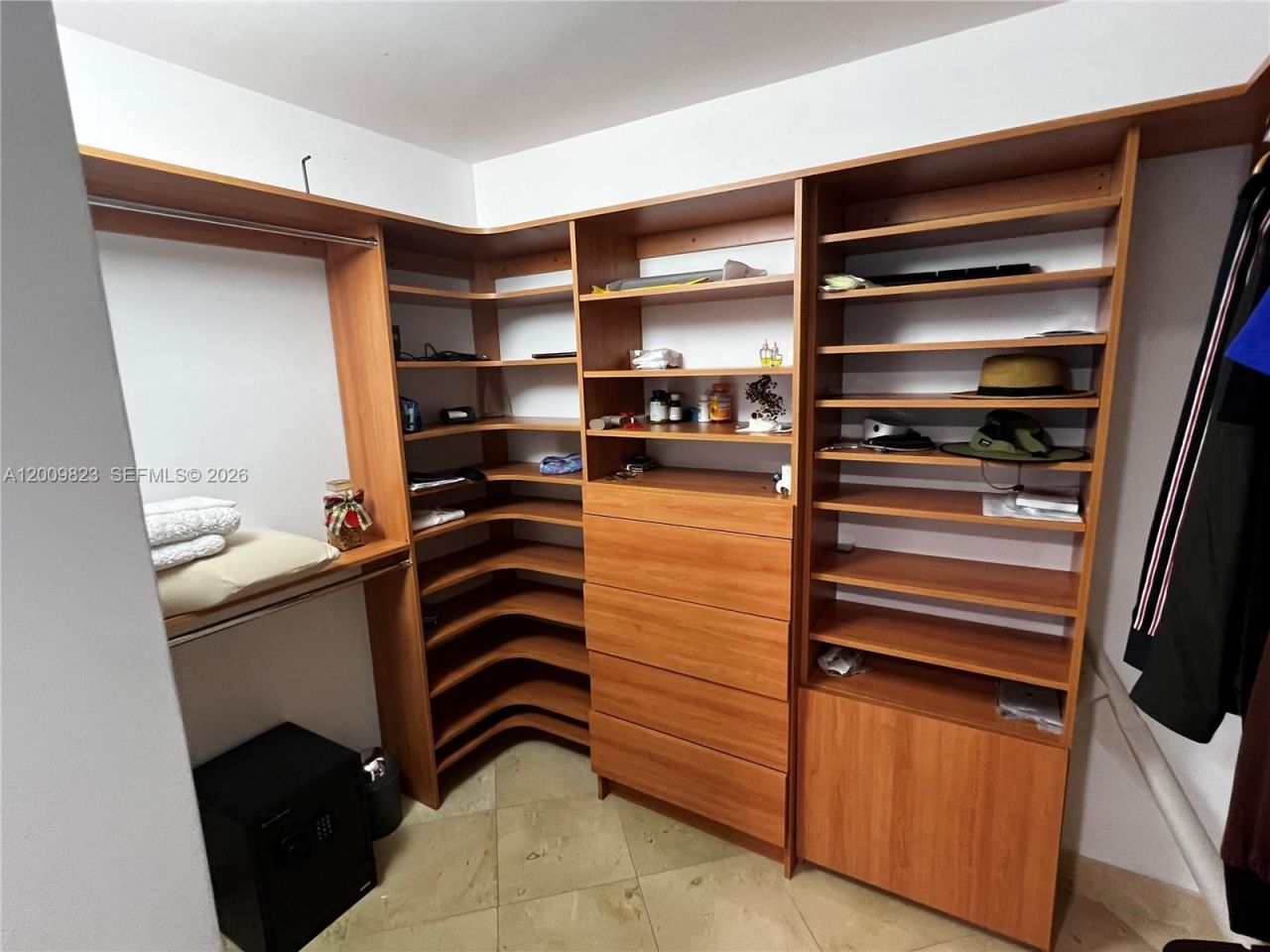 18671 Collins Ave , Unit 402, Sunny Isles Beach, FL 33160 Photo