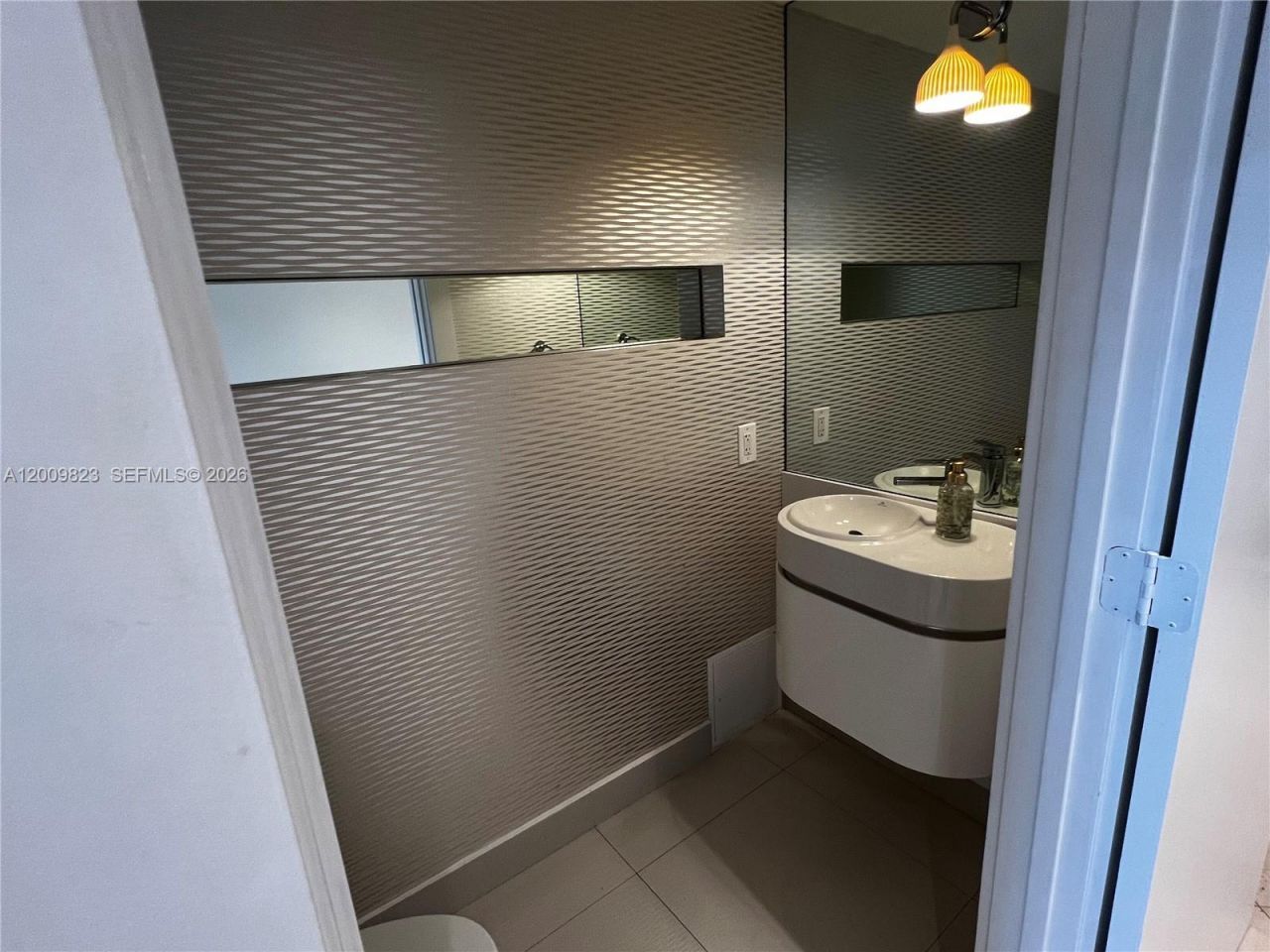 18671 Collins Ave , Unit 402, Sunny Isles Beach, FL 33160 Photo