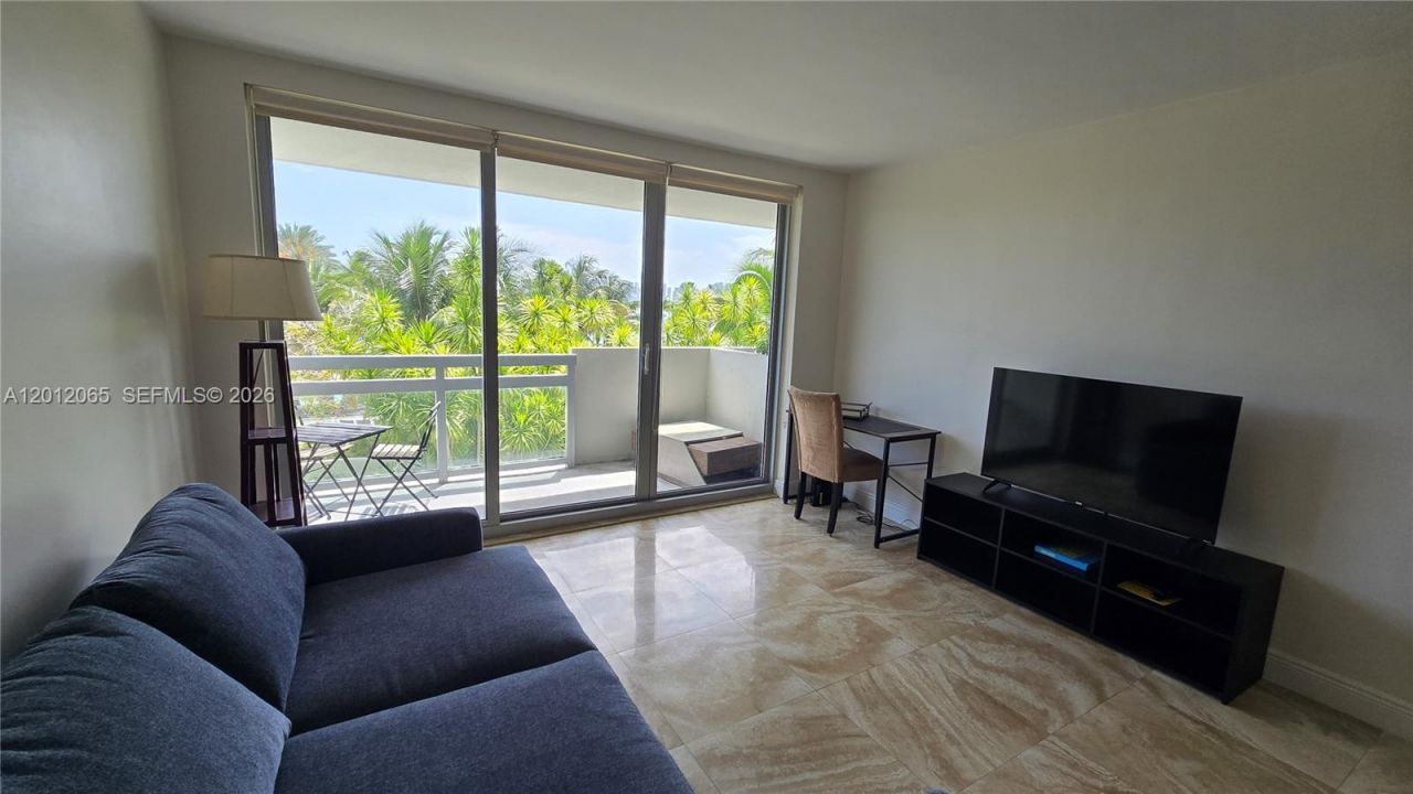 1500 Bay Rd, Unit 318S, Miami Beach, FL 33139 Photo