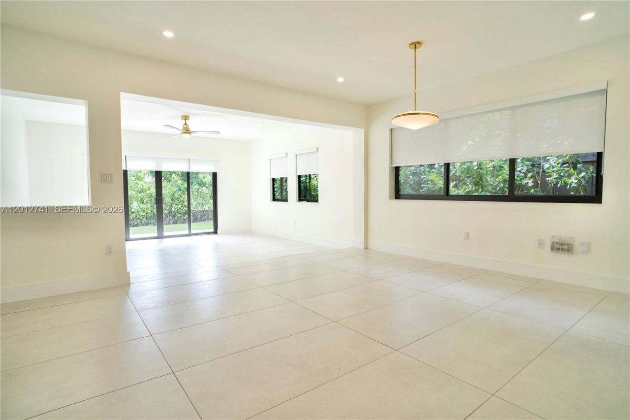 8811 Carlyle Ave , Surfside, FL 33154 Photo