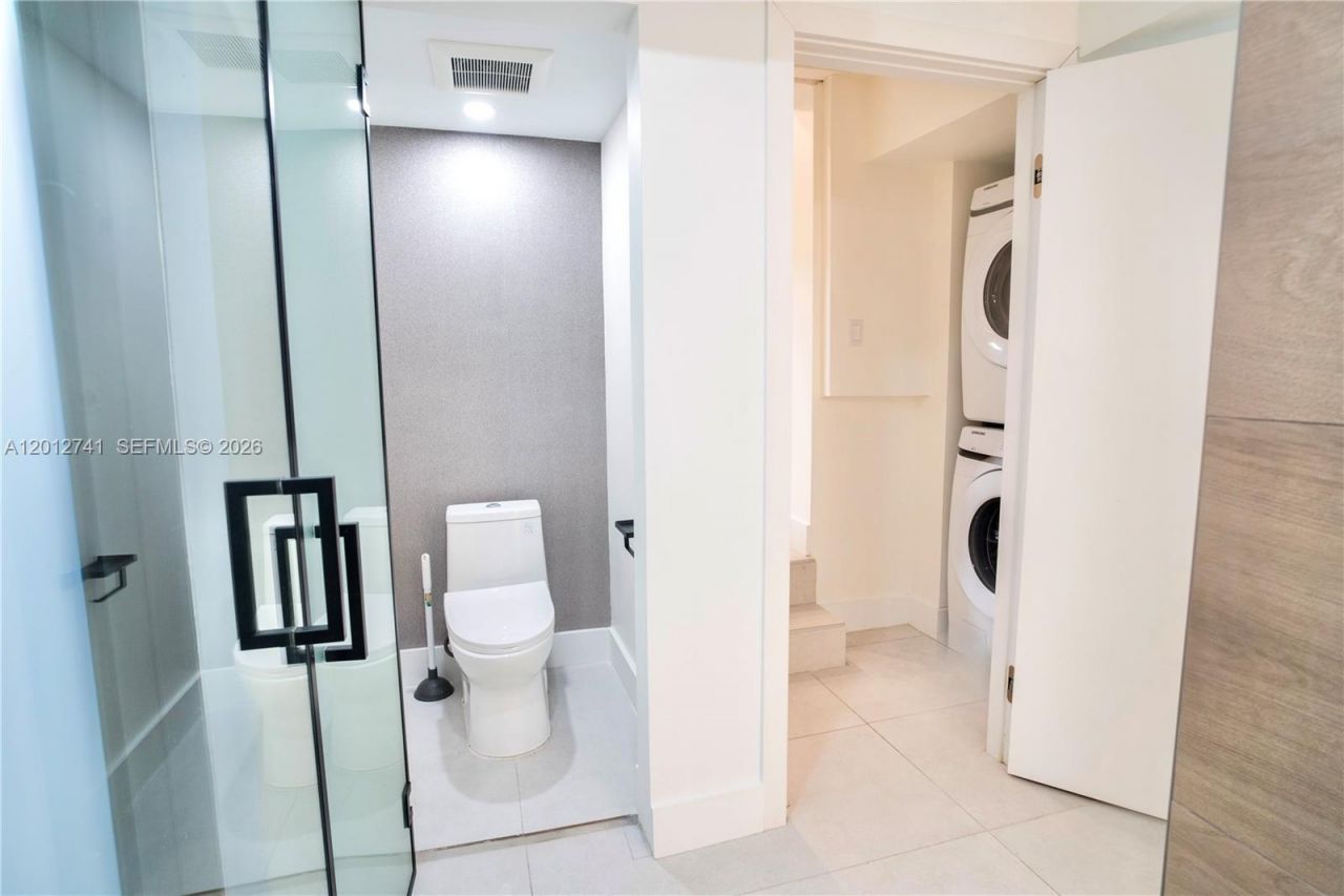 8811 Carlyle Ave , Surfside, FL 33154 Photo