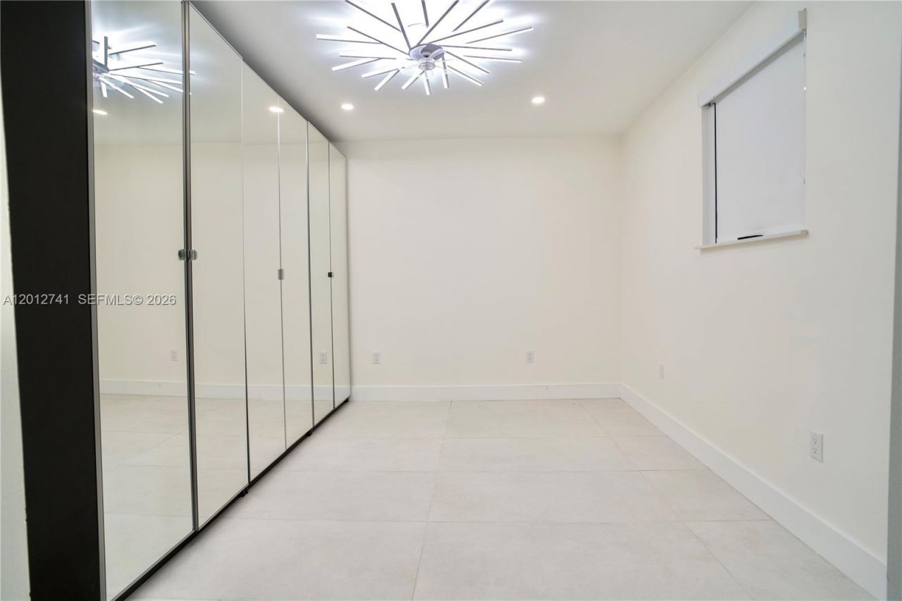 8811 Carlyle Ave , Surfside, FL 33154 Photo