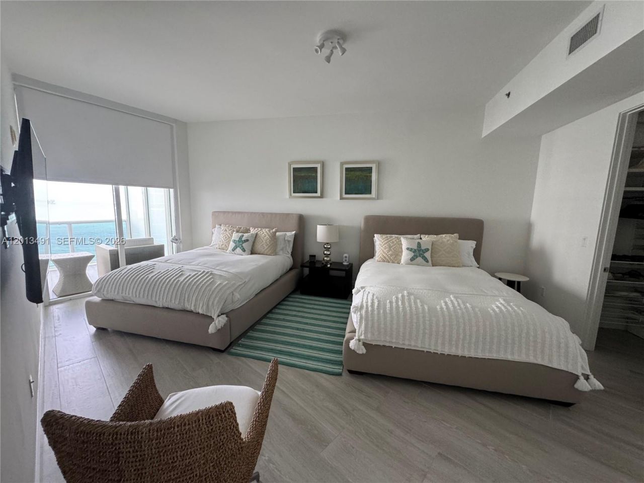 15811 Collins Ave , Unit 2703, Sunny Isles Beach, FL 33160 Photo