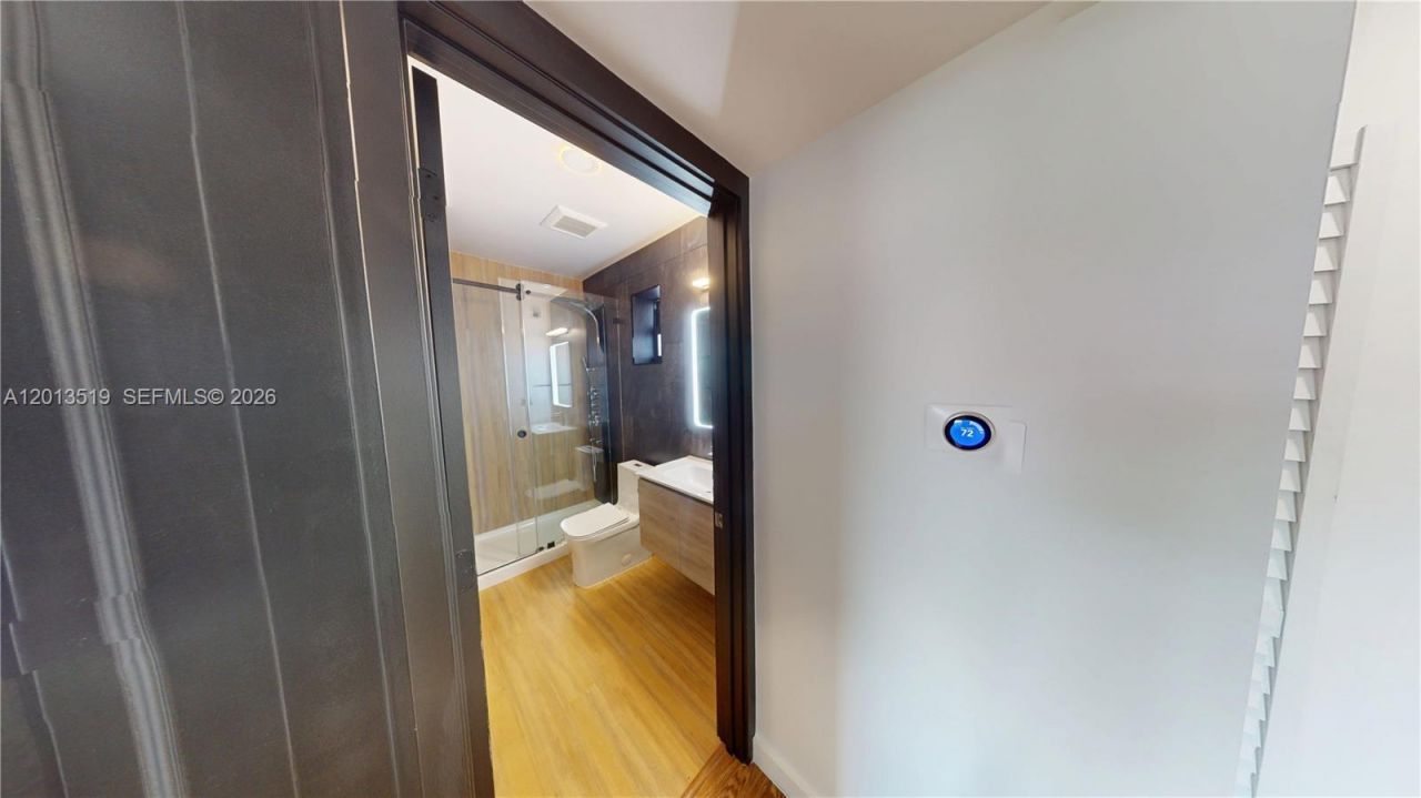 516 NW 2nd Ave , Unit 2, Hallandale Beach, FL 33009 Photo