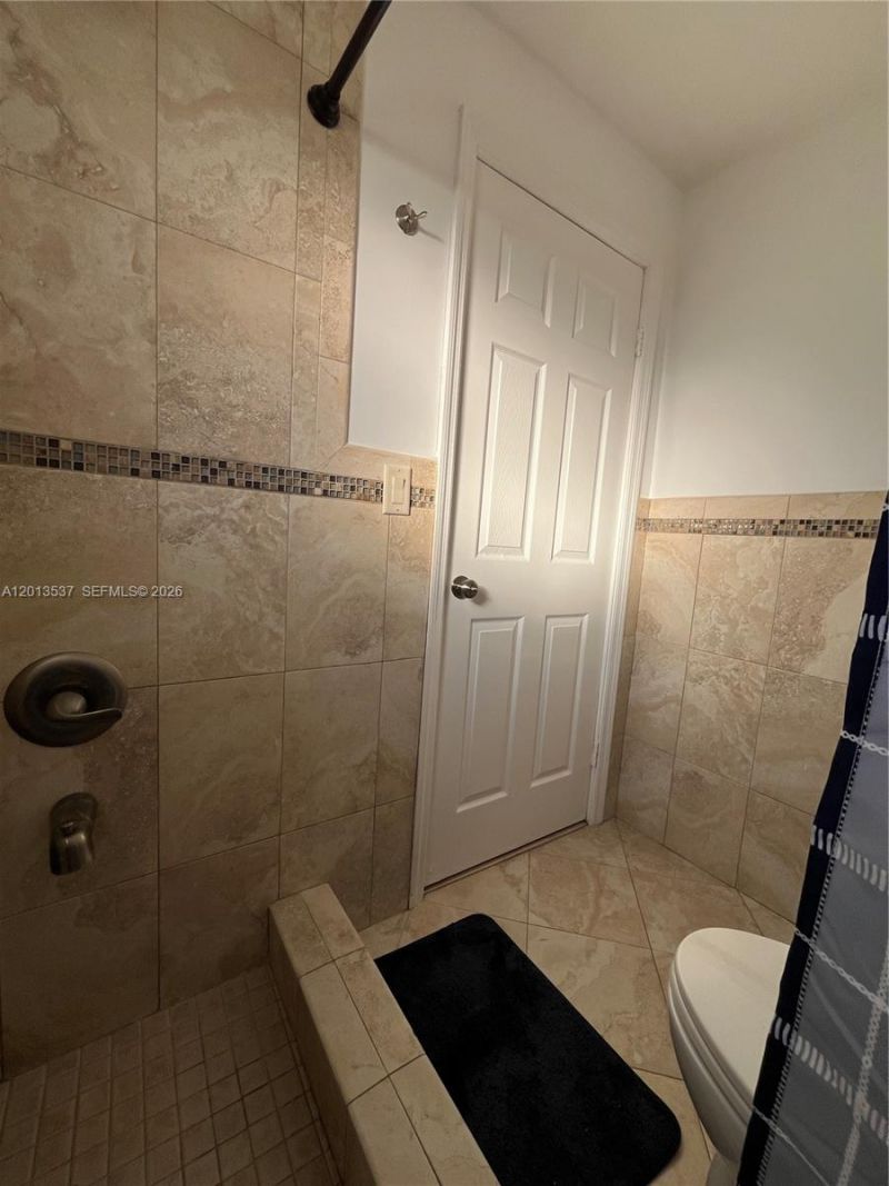 326 Wilson St, Unit 105, Hollywood, FL 33019 Photo