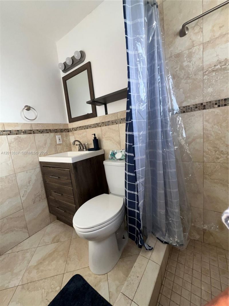 326 Wilson St, Unit 105, Hollywood, FL 33019 Photo