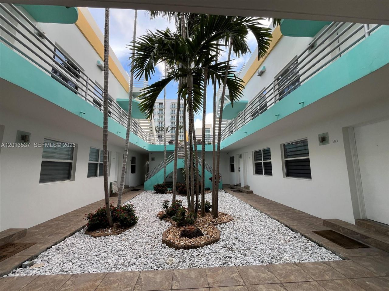 326 Wilson St, Unit 105, Hollywood, FL 33019 Photo