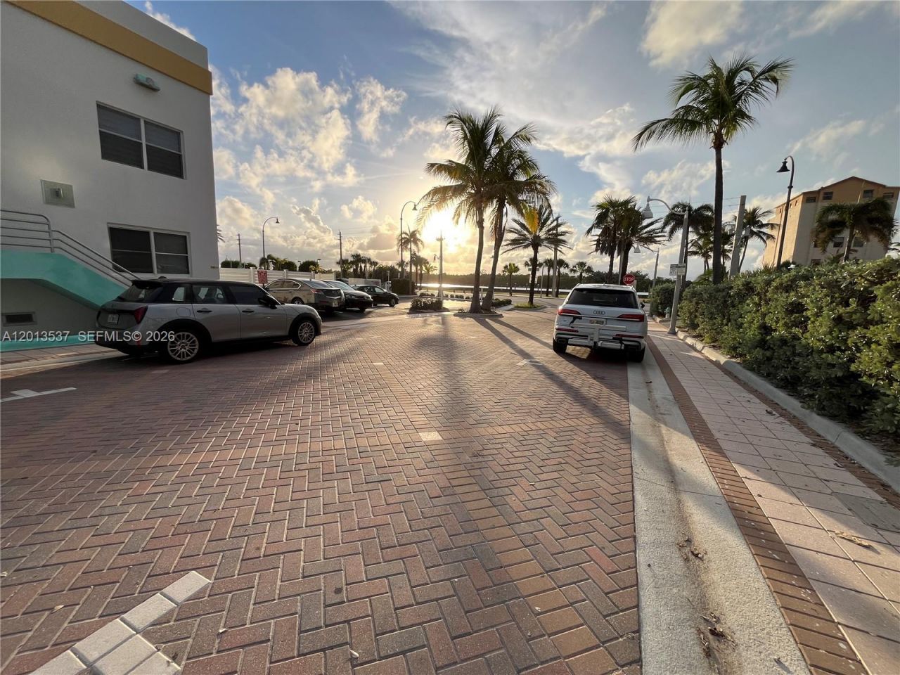 326 Wilson St, Unit 105, Hollywood, FL 33019 Photo