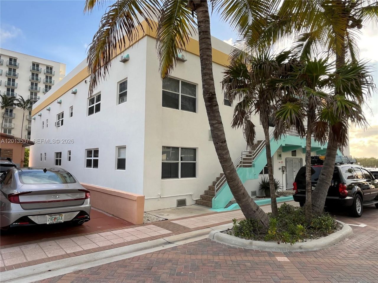 326 Wilson St, Unit 105, Hollywood, FL 33019 Photo