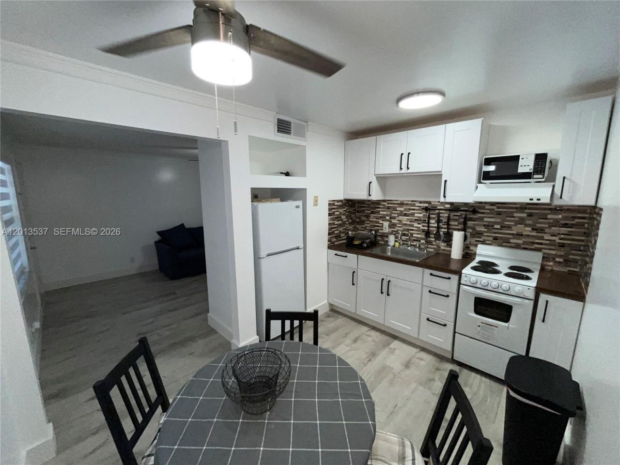 326 Wilson St, Unit 105, Hollywood, FL 33019 Photo