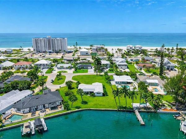 7861 Buccaneer DR, FORT MYERS BEACH, FL 33931