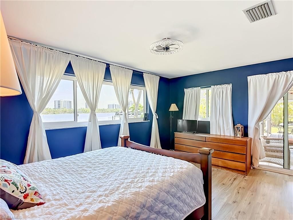 7861 Buccaneer Dr, Fort Myers Beach, FL 33931 Photo