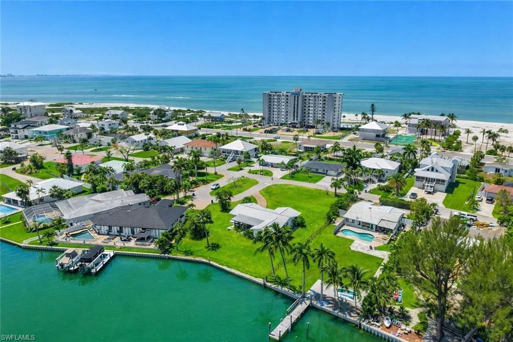 7861 Buccaneer Dr, Fort Myers Beach, FL 33931 Photo