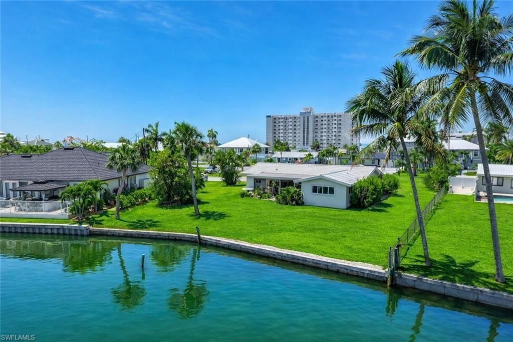 7861 Buccaneer Dr, Fort Myers Beach, FL 33931 Photo