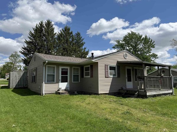 335 N Parker Avenue, Albany, IN 47320