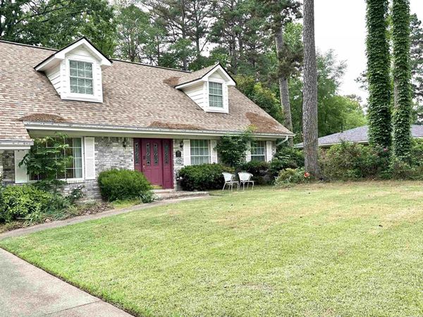 1808 Royal Oaks Dr Drive, Malvern, AR 72104