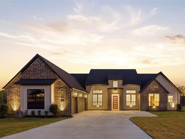 451 Rocky Drive, Waxahachie, TX 75176