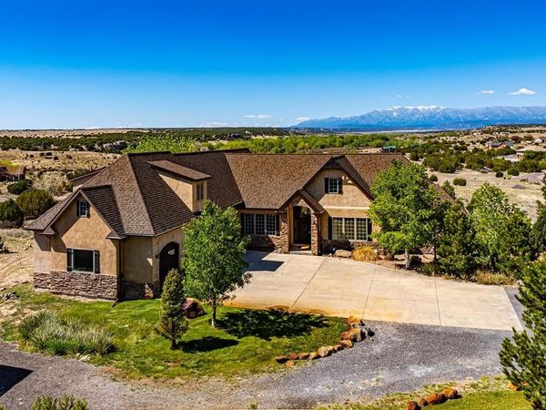5672 St Charles River Dr, Pueblo, CO 81004
