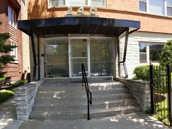 240 S Oak Park Avenue , Unit 201, Oak Park, IL 60302