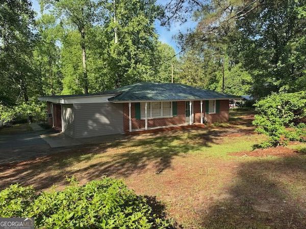 605 W Haynes Street, Sandersville, GA 31082
