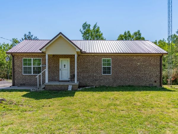 9127 Crestview Dr , Bon Aqua, TN 37025