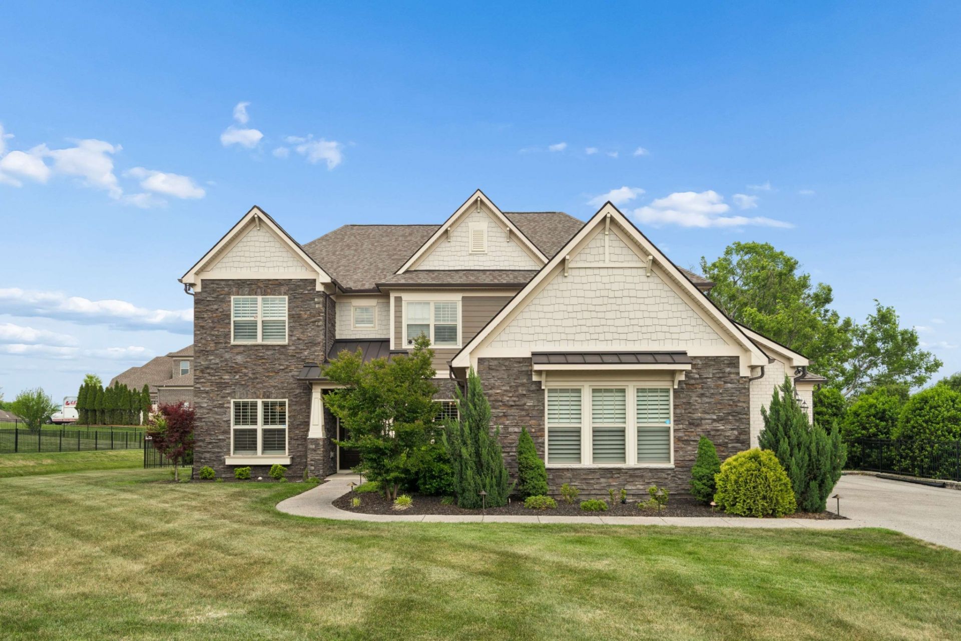 1810 Legacy Cove Ln, Brentwood, TN 37027 Main Photo