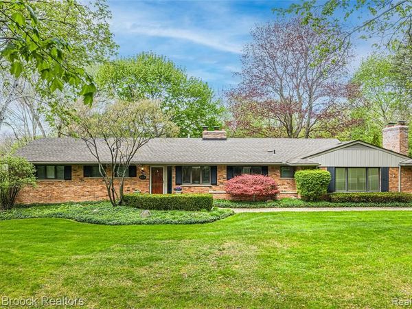 925 Westview Road , Bloomfield Hills, MI 48304