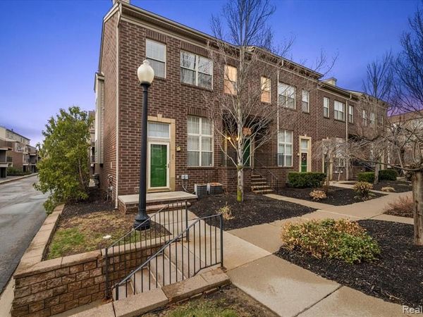 43 Georgetown Court , Dearborn, MI 48126