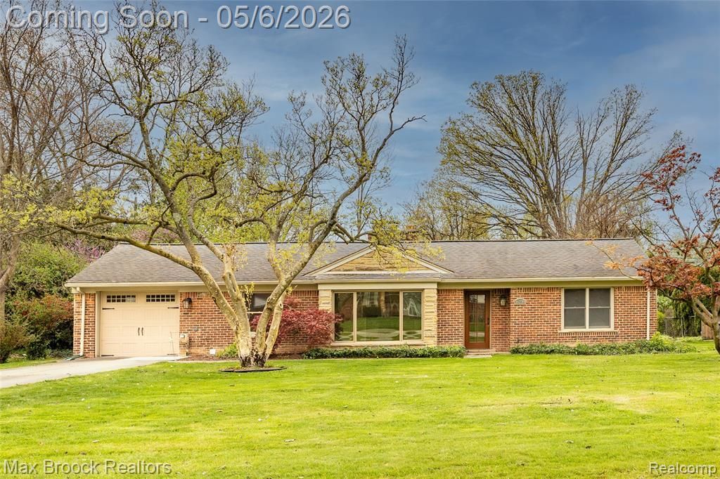 16239 Madoline Street, Beverly Hills Vlg, MI 48025 Main Photo