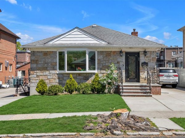 6937 172nd Street , Fresh Meadows, NY 11365
