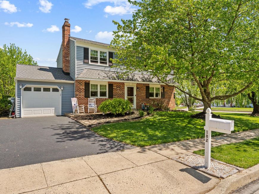 182 Wagon Wheel Road, West Norriton, PA 19403 Main Photo