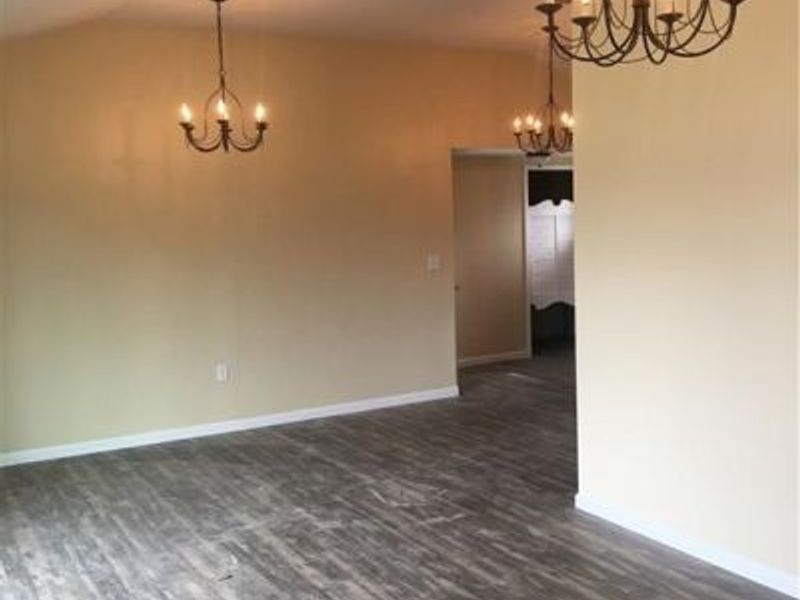2443 Amberly Drive, Youngstown, OH 44511 Photo 7