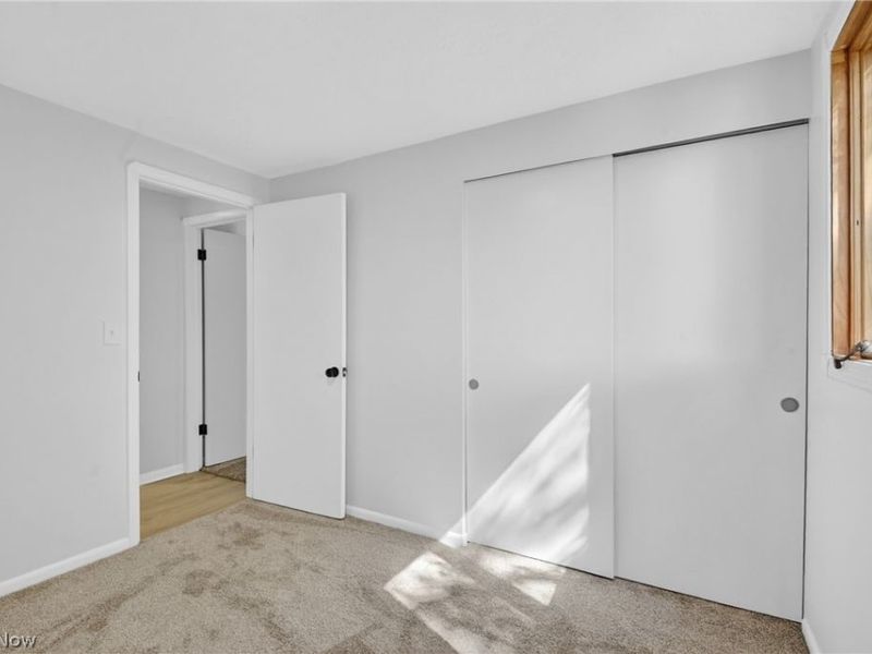 6525 Sandfield Drive, Brook Park, OH 44142 Photo 19
