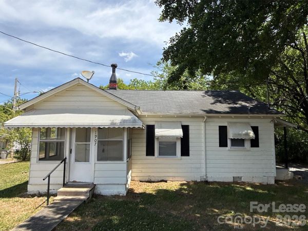 1907 E Elm Street , Gastonia, NC 28054