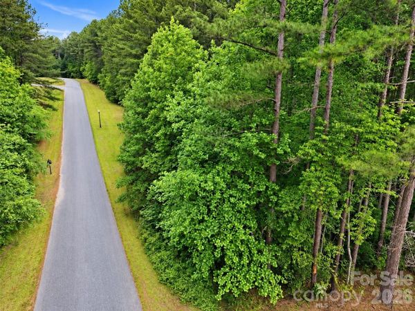 6020 Plantation Pointe Drive, Granite Falls, NC 28630