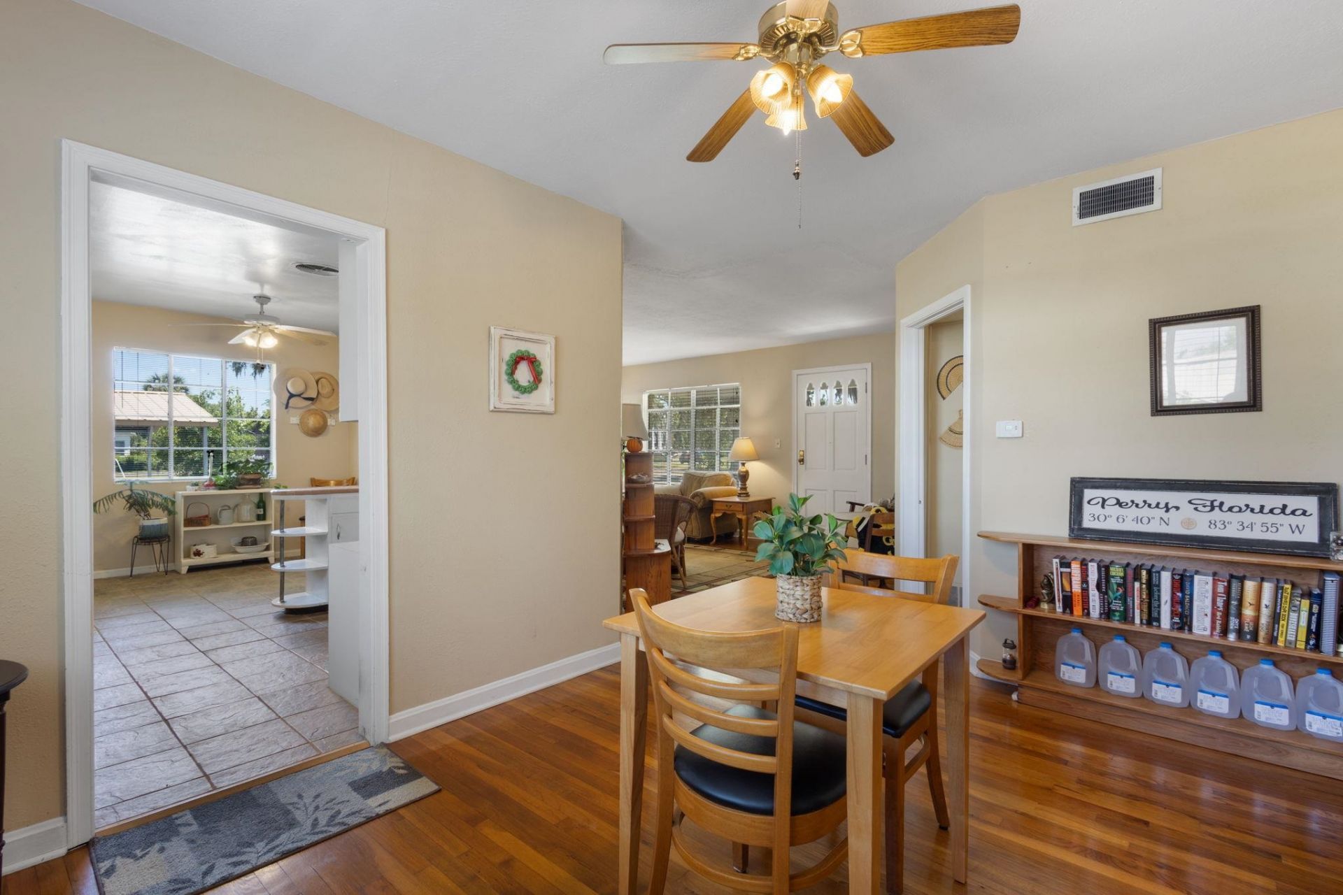 304 E Main Street, Perry, FL 32347 Photo