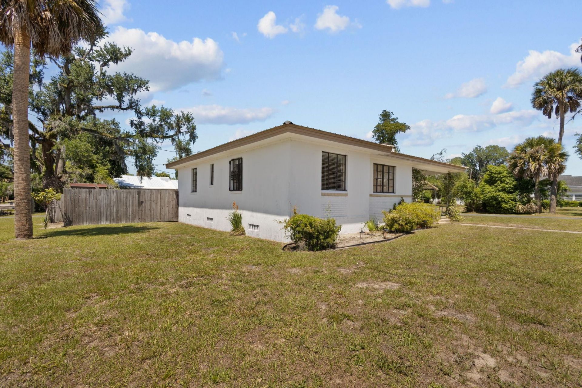 304 E Main Street, Perry, FL 32347 Photo