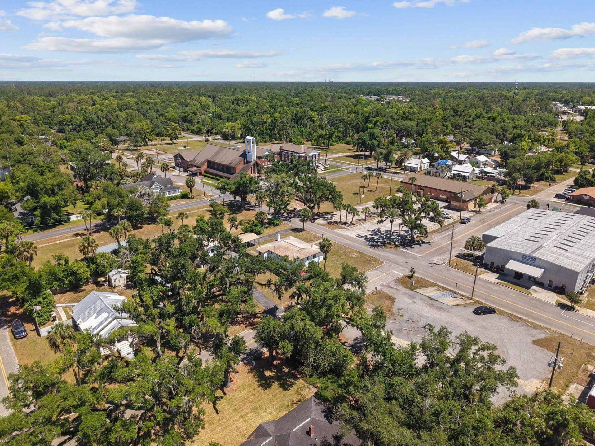 304 E Main Street, Perry, FL 32347 Photo