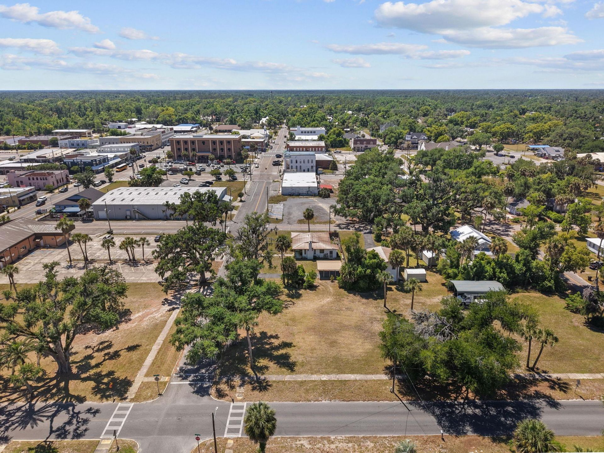304 E Main Street, Perry, FL 32347 Photo