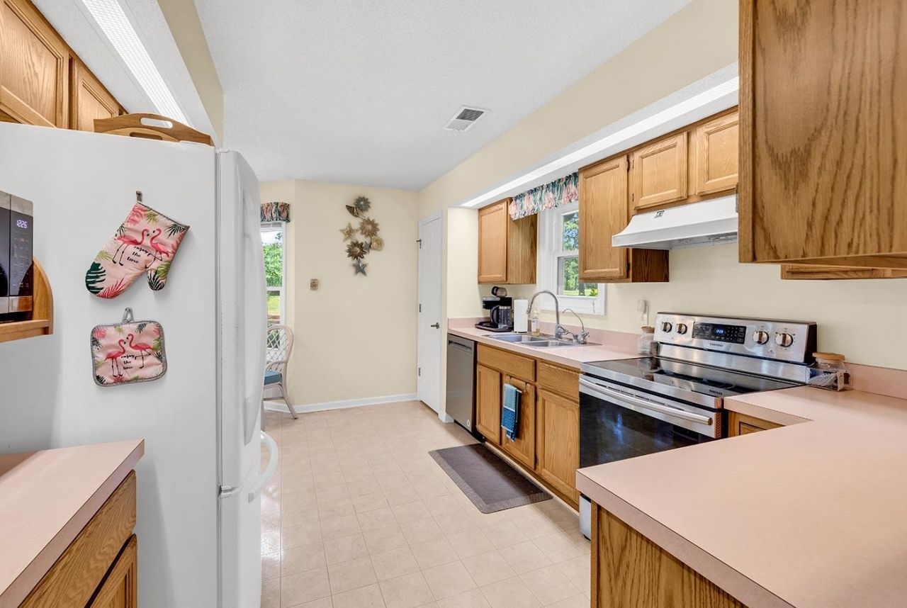 248 Cottonwood Ln. Photo 19