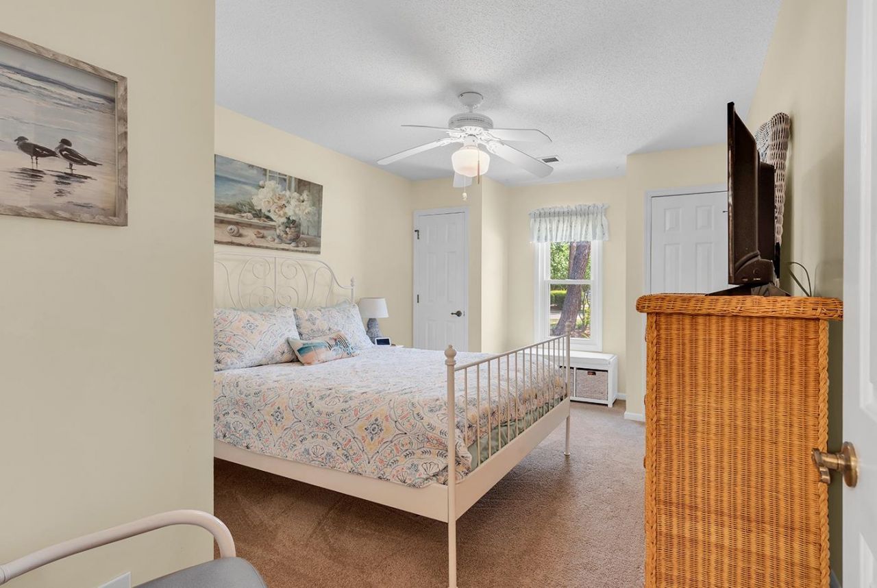 248 Cottonwood Ln. Photo 31