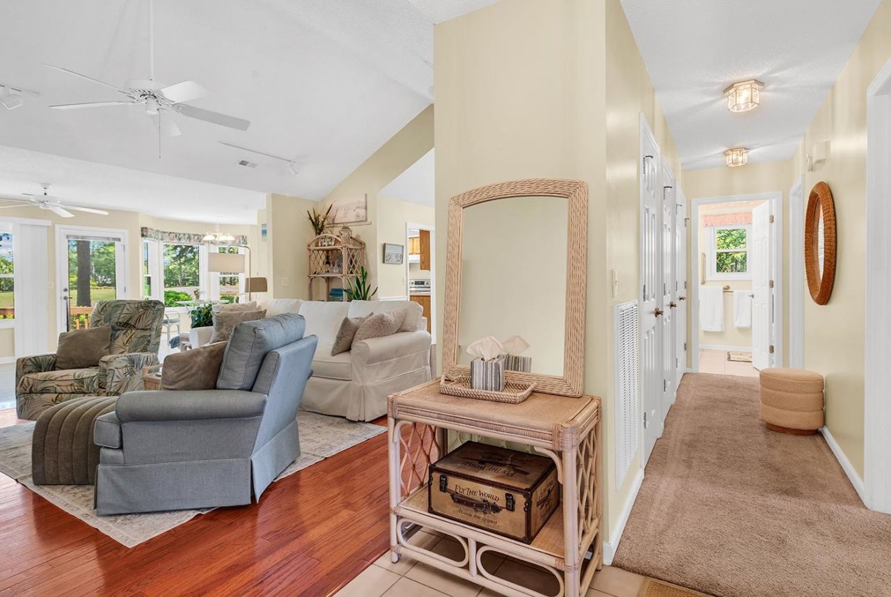 248 Cottonwood Ln. Photo 6