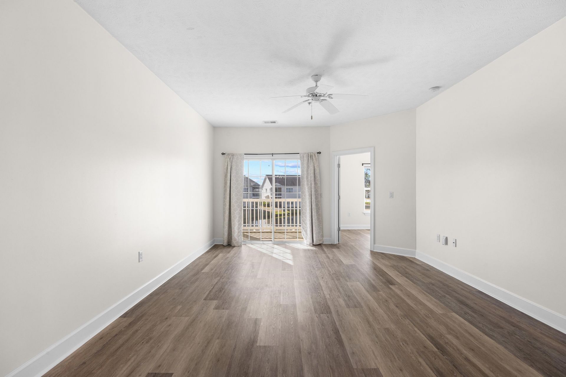 5011 Harvest Dr.  Photo 11