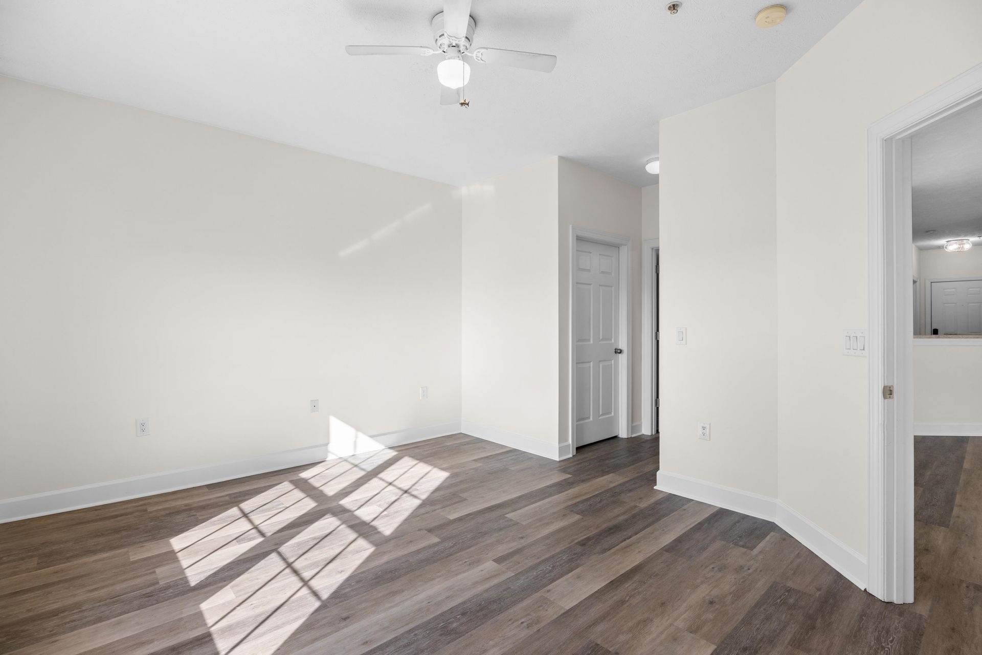 5011 Harvest Dr.  Photo 12