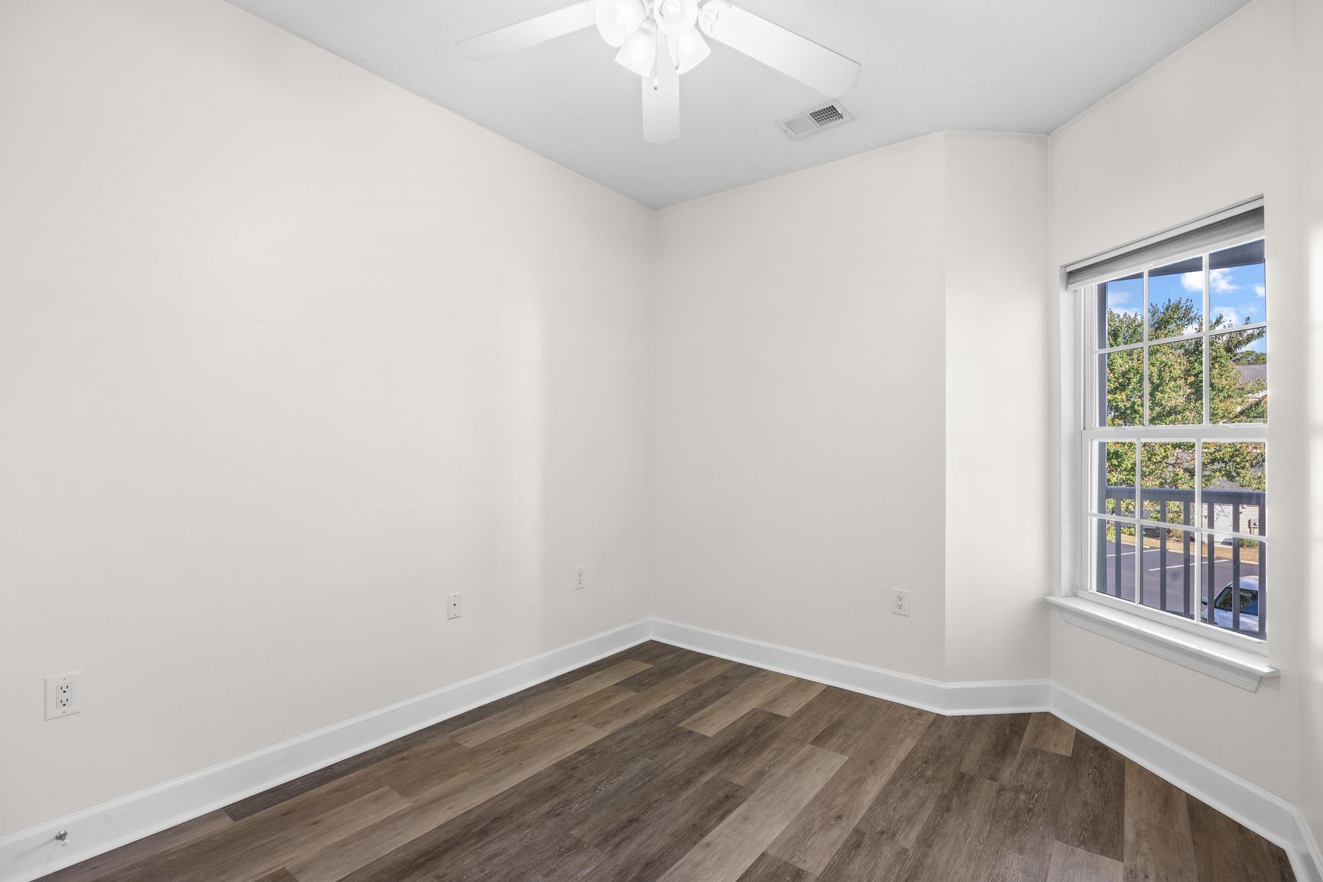 5011 Harvest Dr.  Photo 19