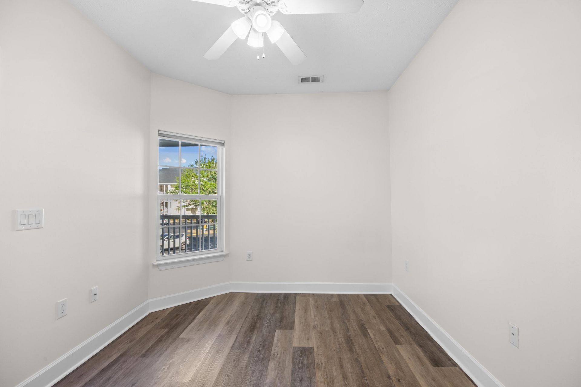 5011 Harvest Dr.  Photo 23