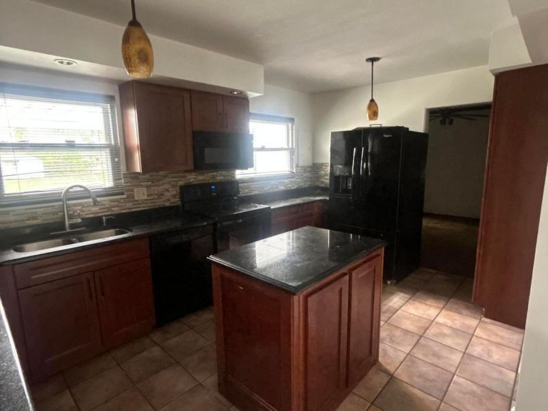 2997 Easthaven Court S, Columbus, OH 43232 Photo 2